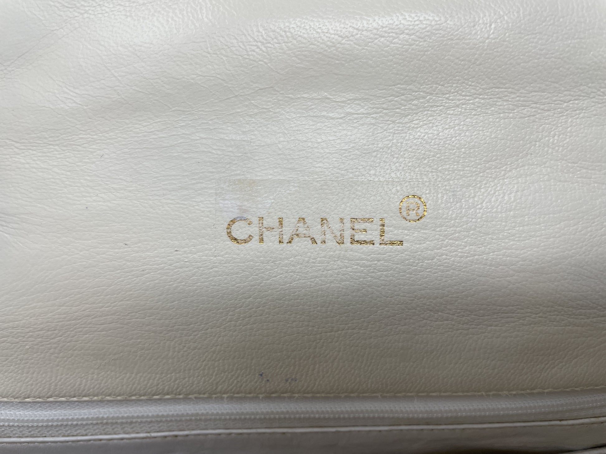 CHANEL CHANEL Matelasse Shoulder Bag Turn Lock White with Seal