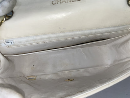 CHANEL CHANEL Matelasse Shoulder Bag Turn Lock White with Seal