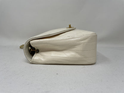 CHANEL CHANEL Matelasse Shoulder Bag Turn Lock White with Seal