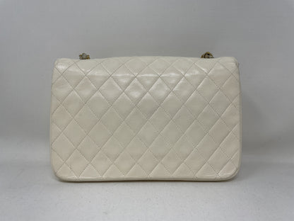 CHANEL CHANEL Matelasse Shoulder Bag Turn Lock White with Seal