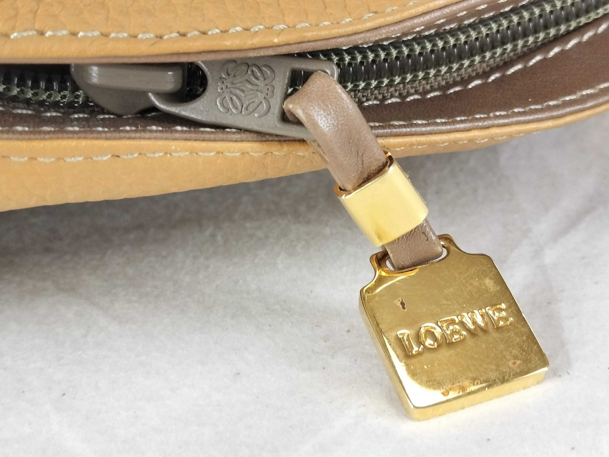 LOEWE Amazona Handbag Handbag
