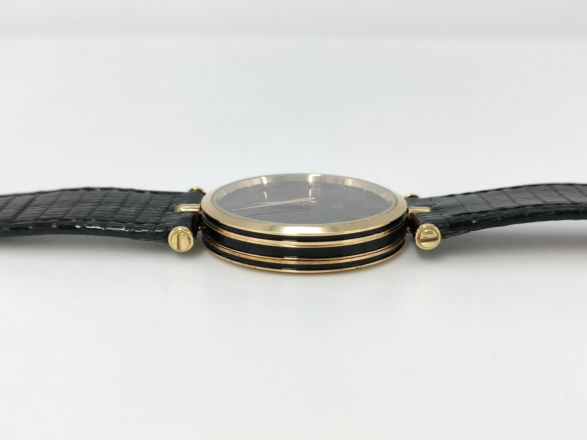 GUCCI Quartz Unmoving Women's Watch