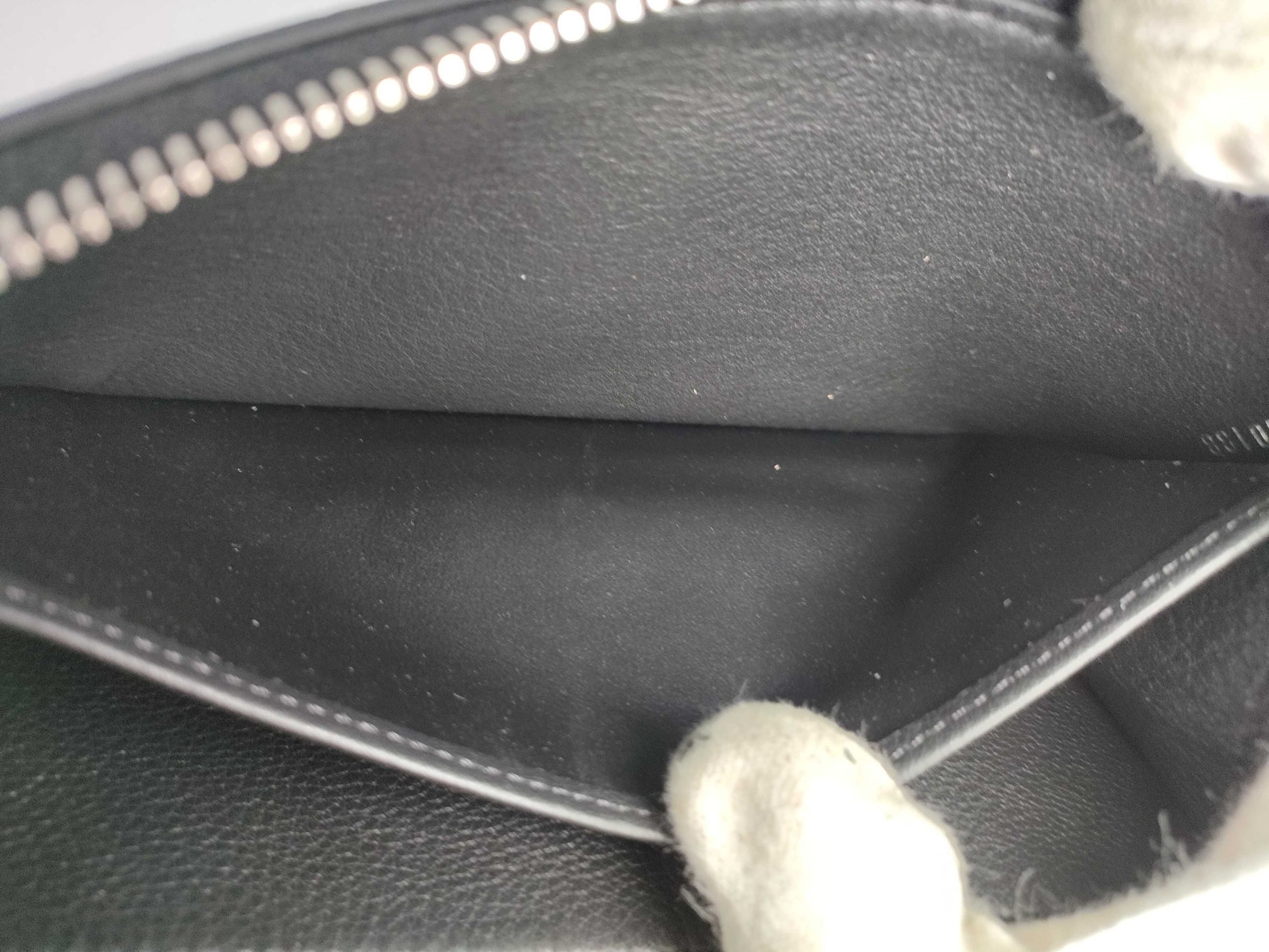 LOUIS VUITTON M61867 Mahina Louis Vuitton Zippy Wallet Noir Box Dust Bag Wallet