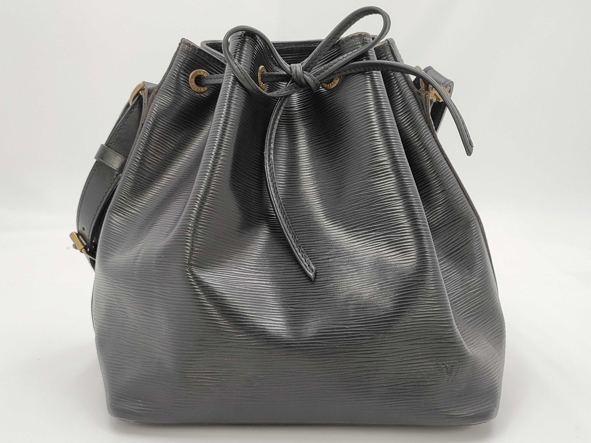 LOUIS VUITTON Petit Noe Epi Noir One-Shoulder Bag in Black Leather M44102/8906A2 Shoulder Bag