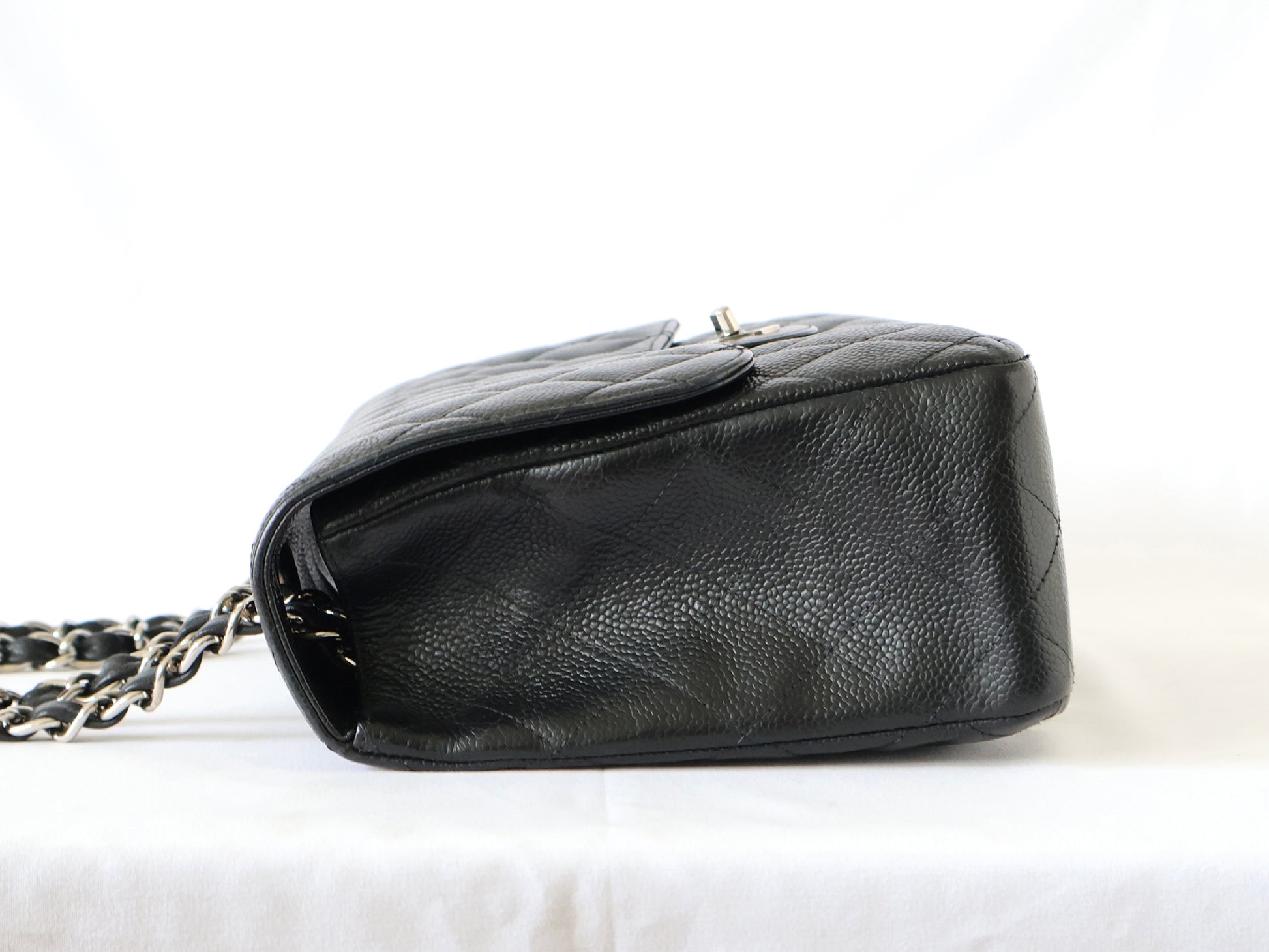 CHANEL Seal 11 Series Caviar Skin Deca Matelasse 30 Double Chain Shoulder Bag Black