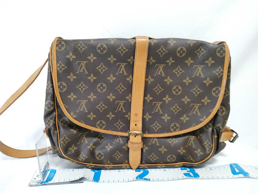 LOUIS VUITTON M42256 Monogram Louis Vuitton Saumur Monogram Shoulder Bag