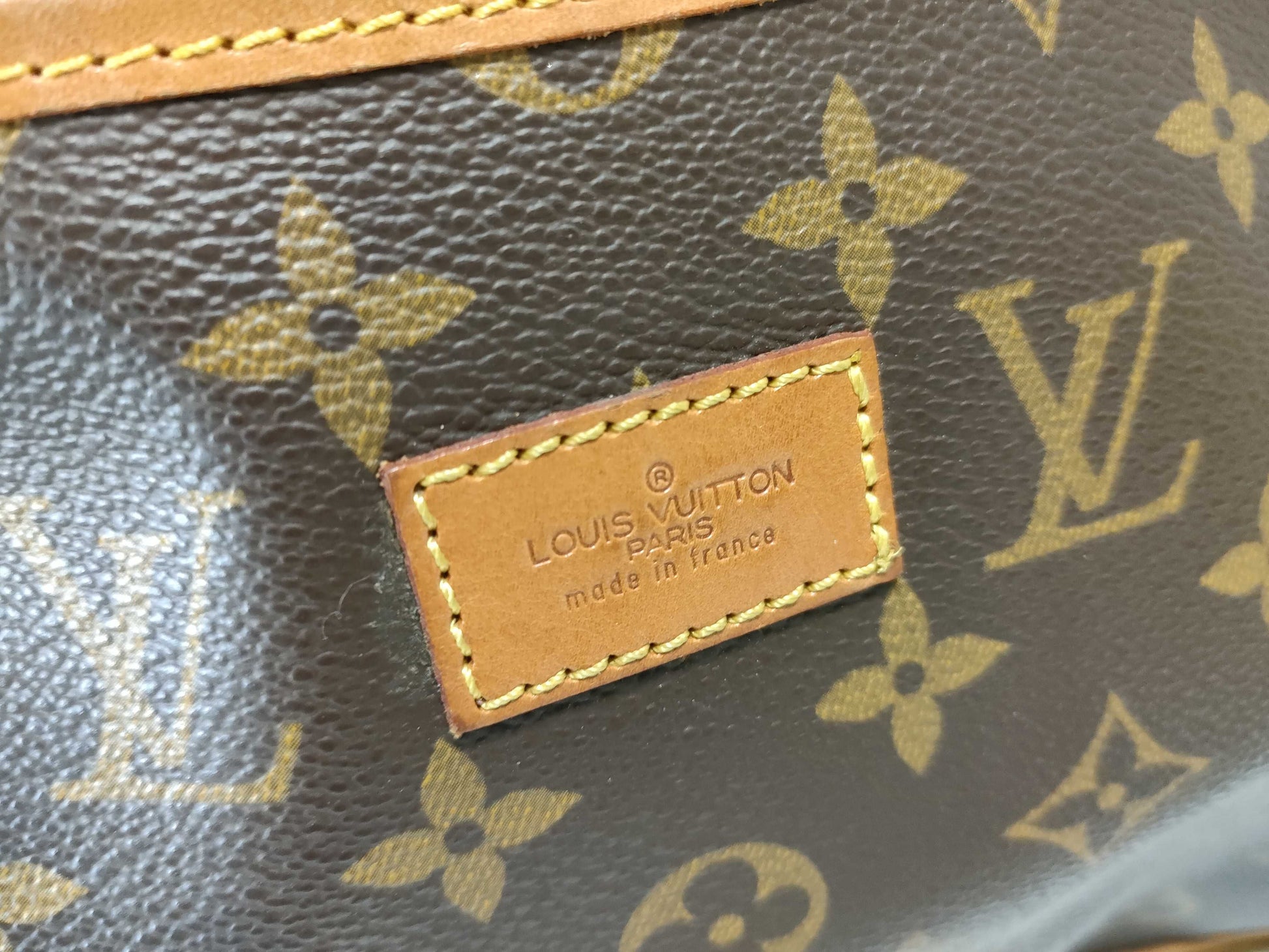 LOUIS VUITTON M42256 Monogram Louis Vuitton Saumur Monogram Shoulder Bag