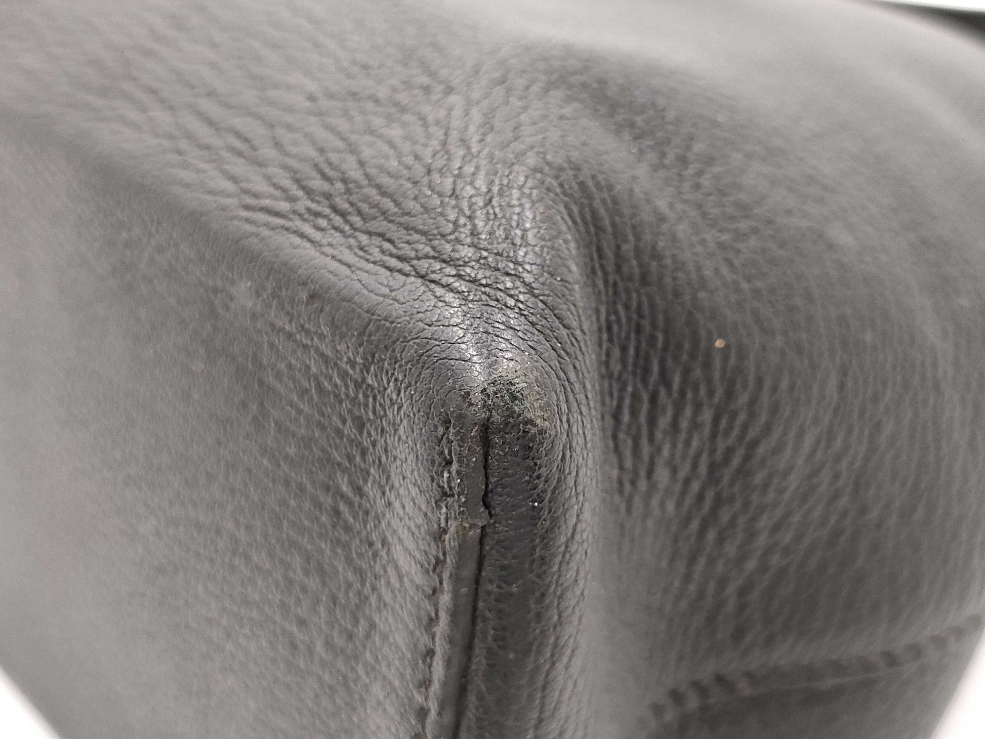 HERMES Yo Bag Leather Black Shoulder Bag with E Stamp