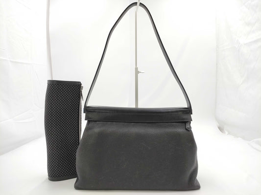HERMES Yo Bag Leather Black Shoulder Bag with E Stamp