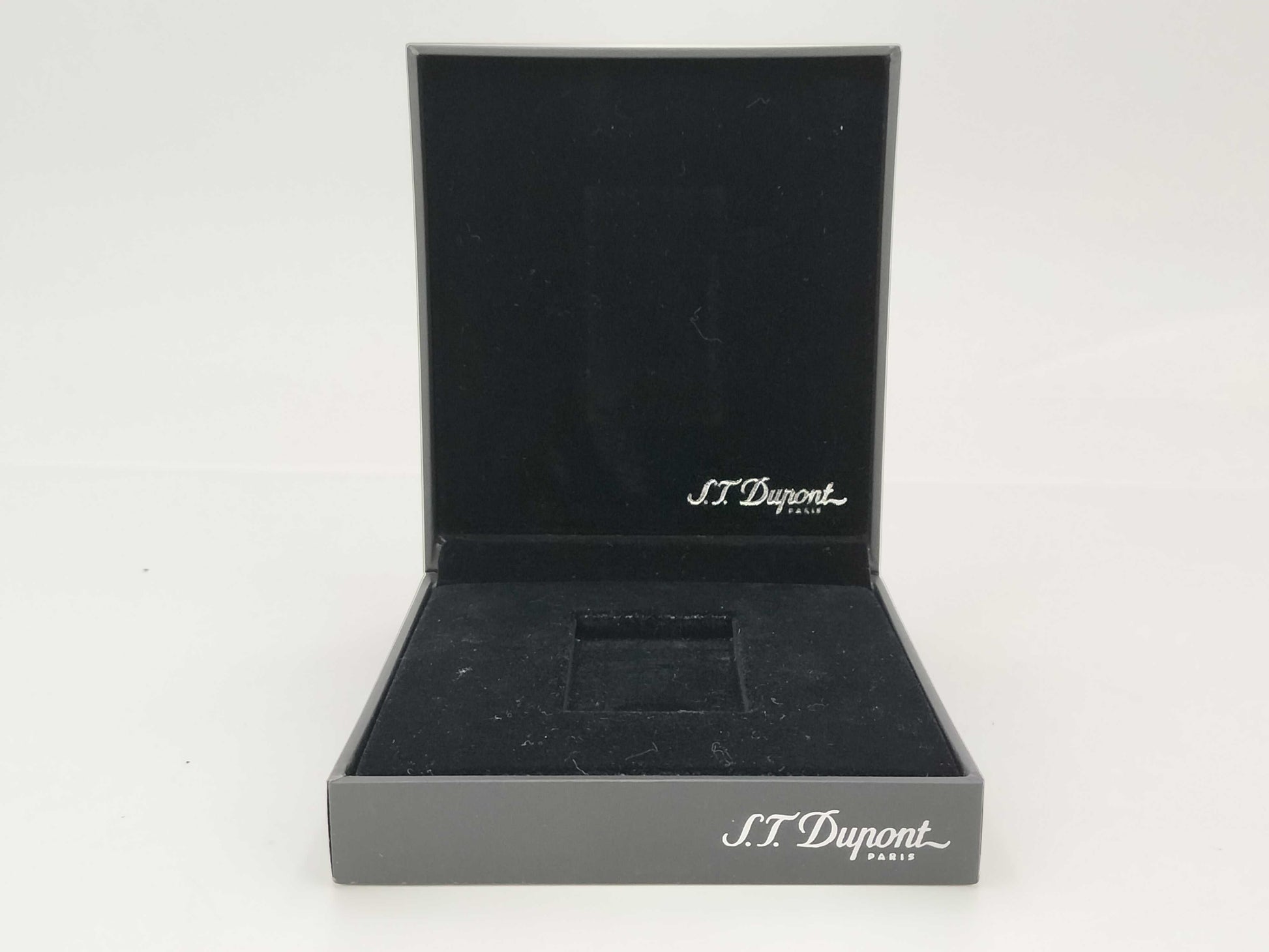 ST DUPONT Initial Square Lighter Lighter