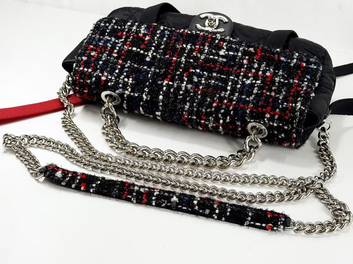 CHANEL Matelasse Black Lamé Tweed x Nylon Tanlock 2-Way Shoulder Bag, W26cm [Card and sticker included] Silver Hardware Shoulder Bag 24712517