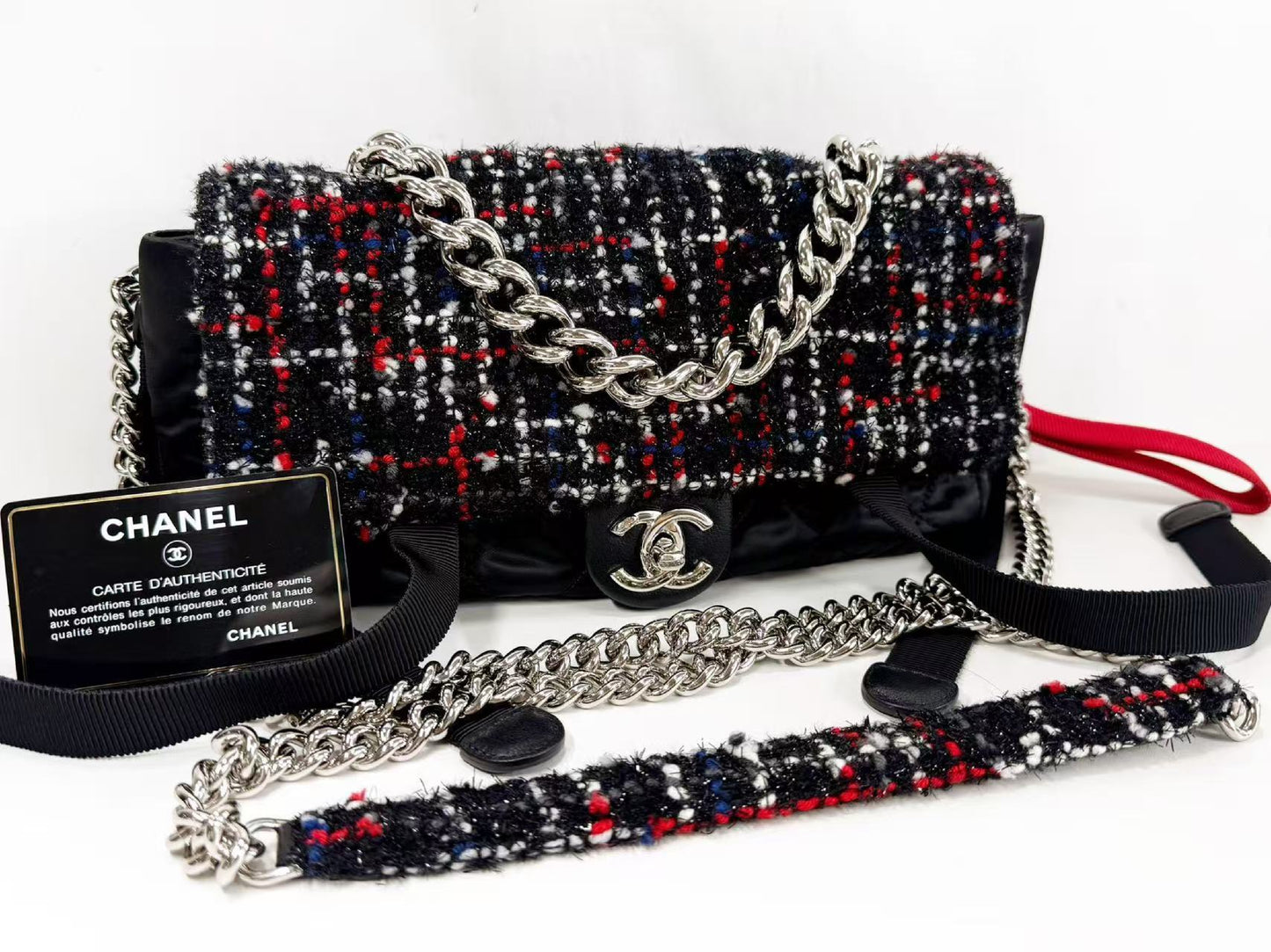 CHANEL Matelasse Black Lamé Tweed x Nylon Tanlock 2-Way Shoulder Bag, W26cm [Card and sticker included] Silver Hardware Shoulder Bag 24712517