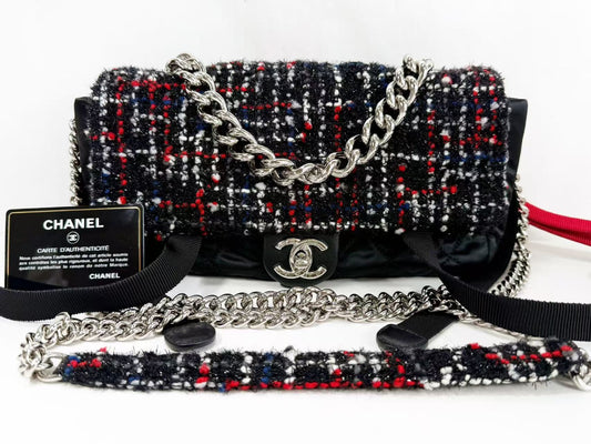 CHANEL Matelasse Black Lamé Tweed x Nylon Tanlock 2-Way Shoulder Bag, W26cm [Card and sticker included] Silver Hardware Shoulder Bag 24712517
