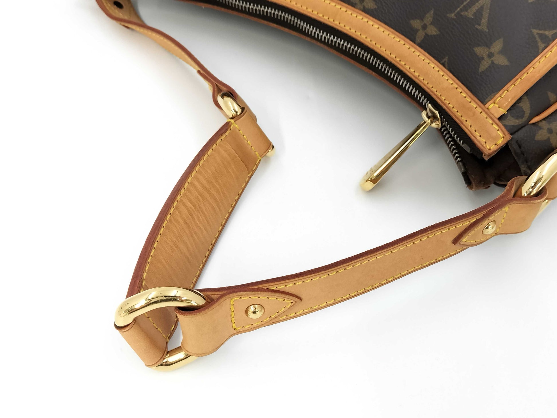 LOUIS VUITTON LV Monogram Shoulder Bag