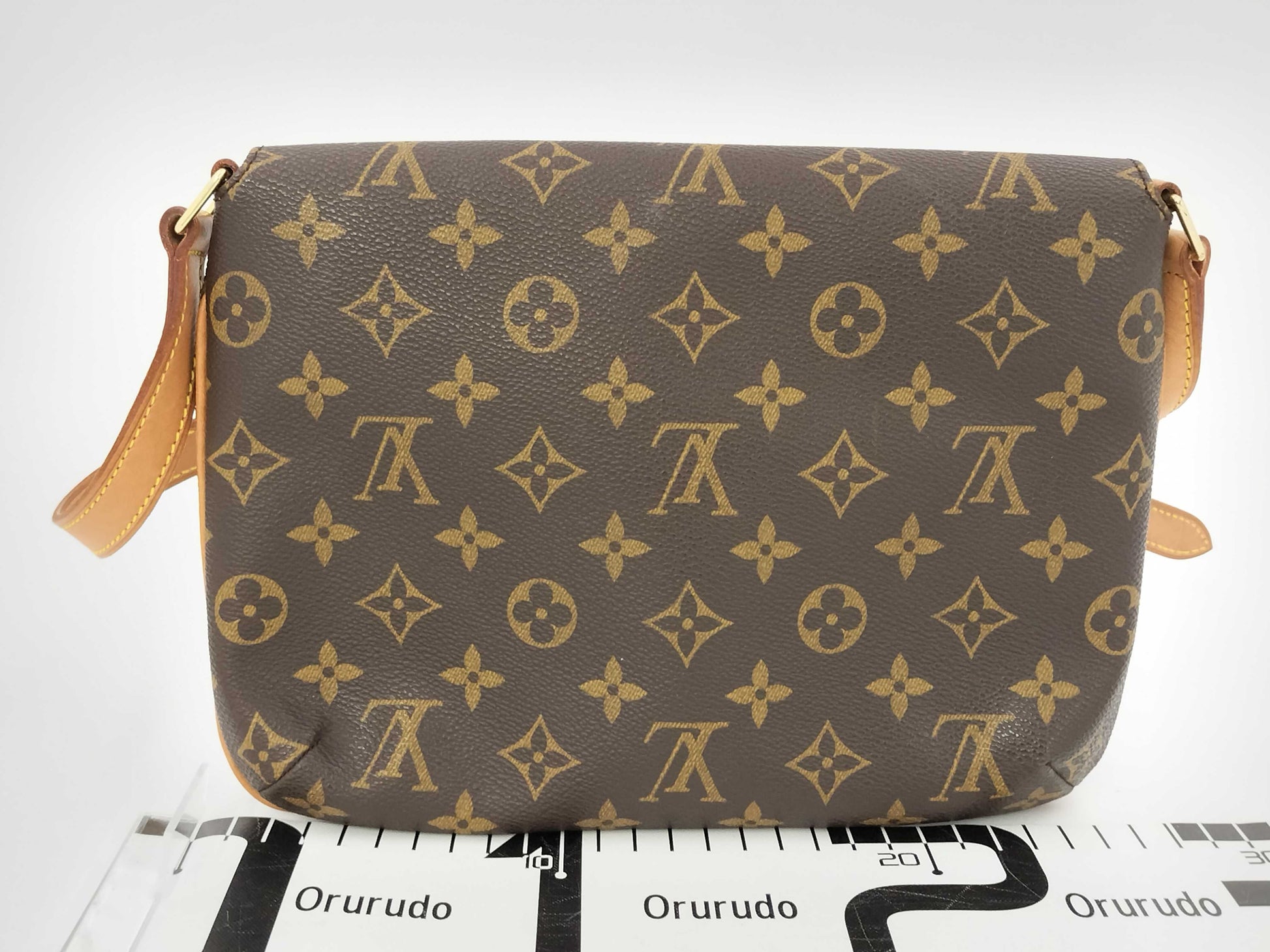 LOUIS VUITTON Monogram Shoulder Bag