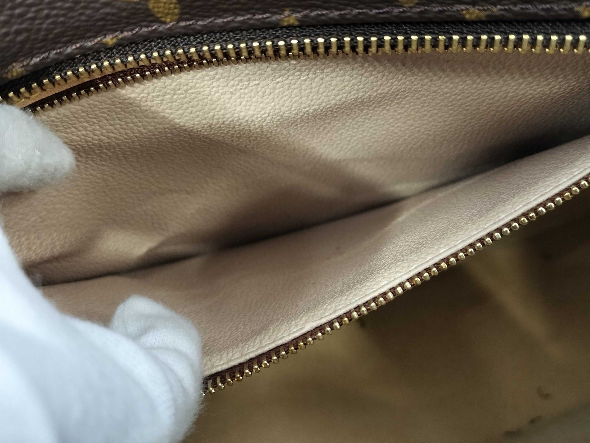 LOUIS VUITTON Monogram Shoulder Bag Tote Bag