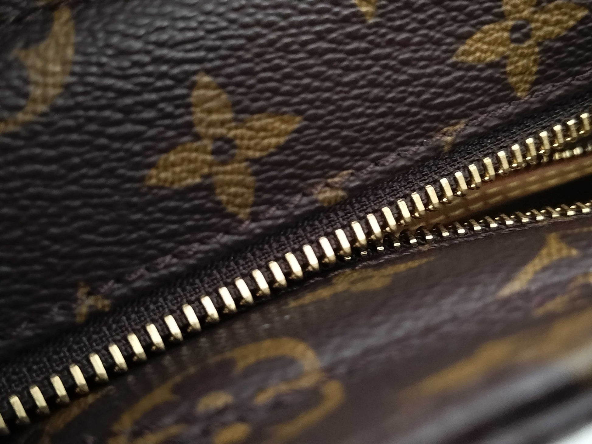 LOUIS VUITTON Monogram Shoulder Bag Tote Bag