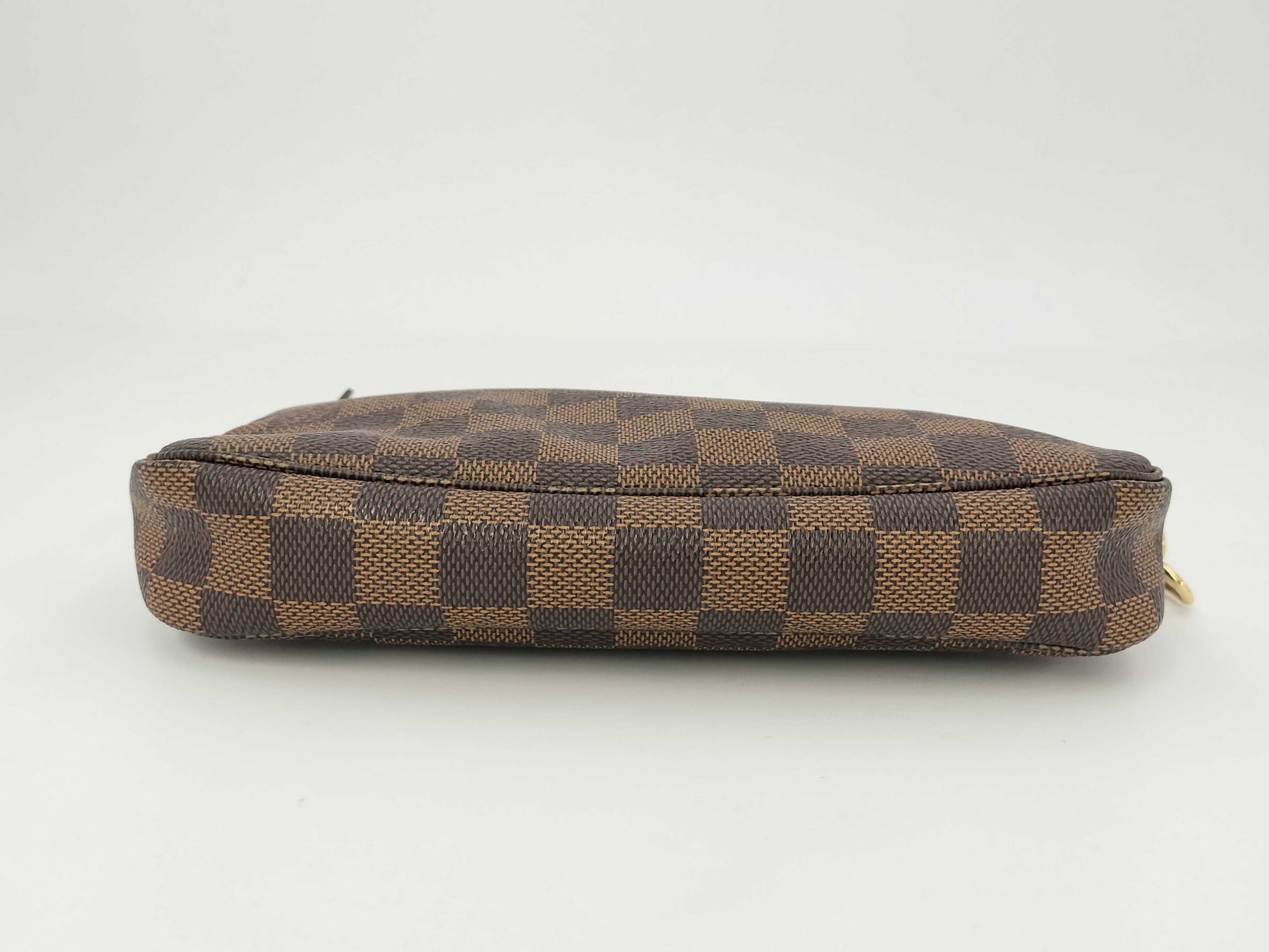LOUIS VUITTON Damier bag pouch