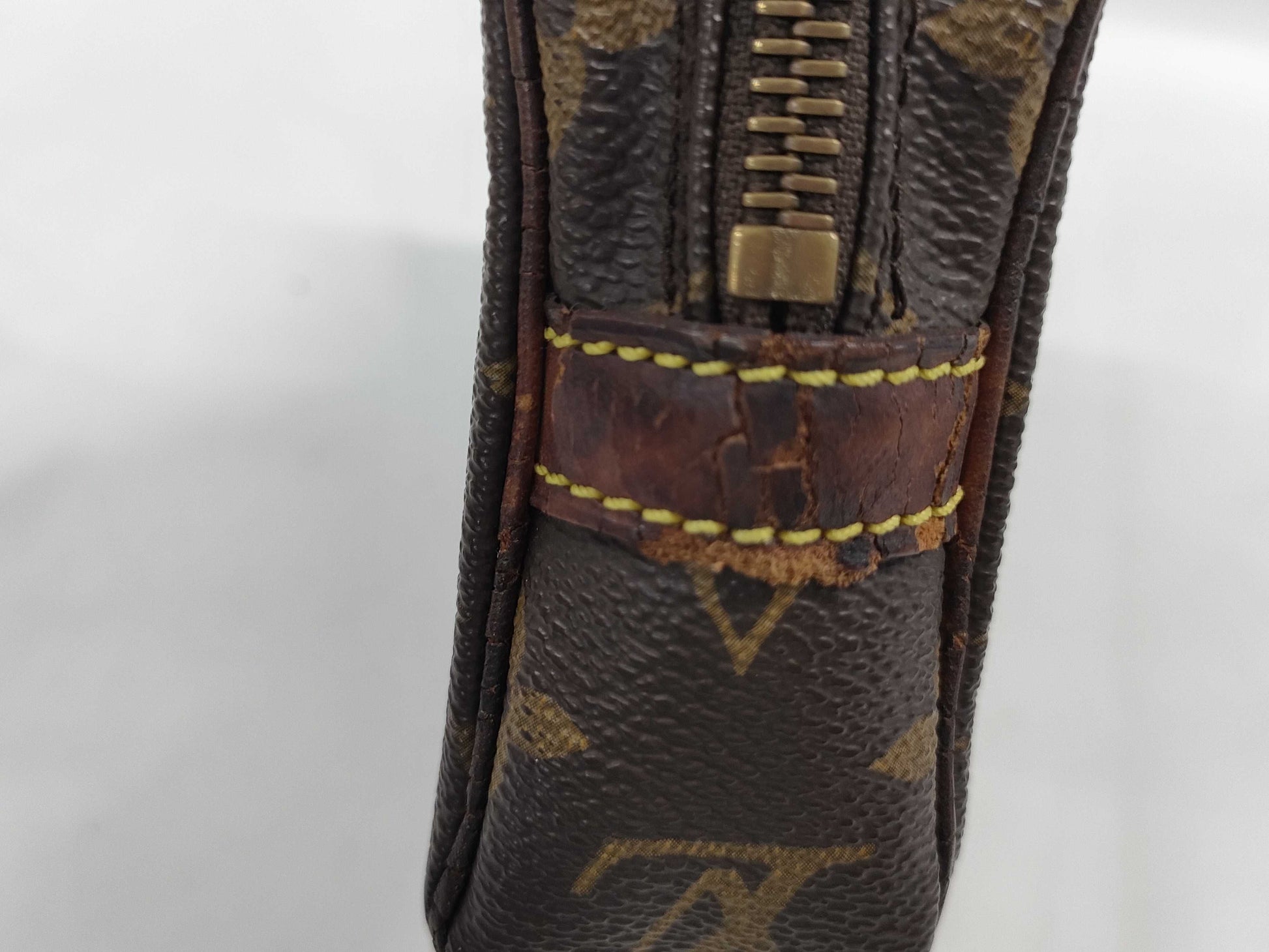 LOUIS VUITTON Marly Bandouliere Shoulder Bag