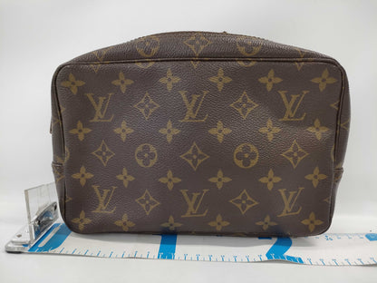 LOUIS VUITTON True Toilet 23 Pouch