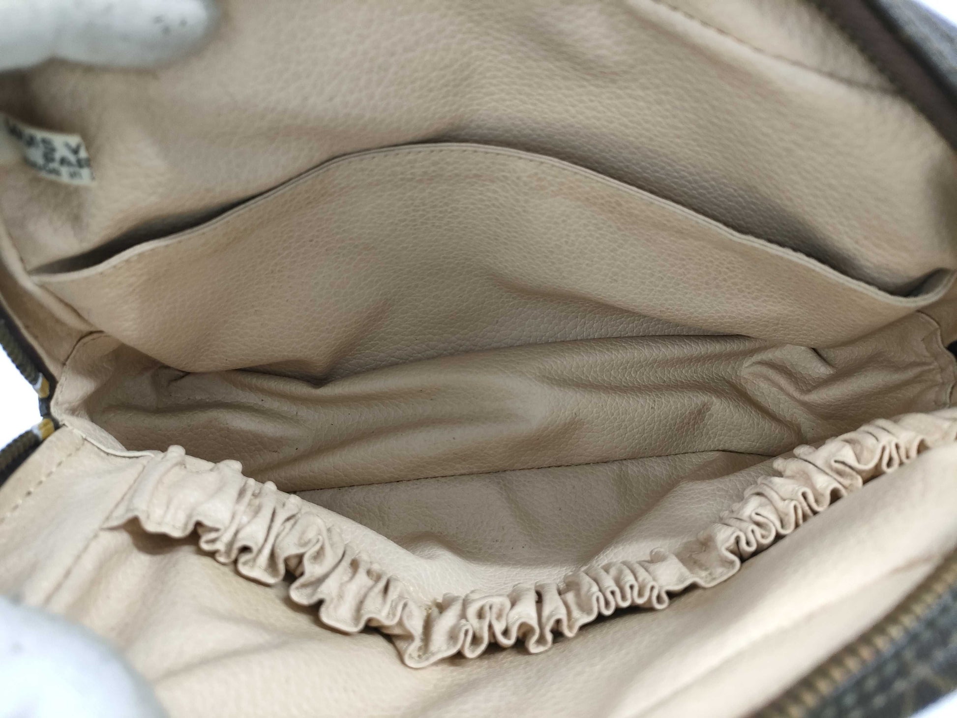 LOUIS VUITTON True Toilet 23 Pouch
