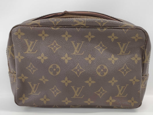 LOUIS VUITTON True Toilet 23 Pouch