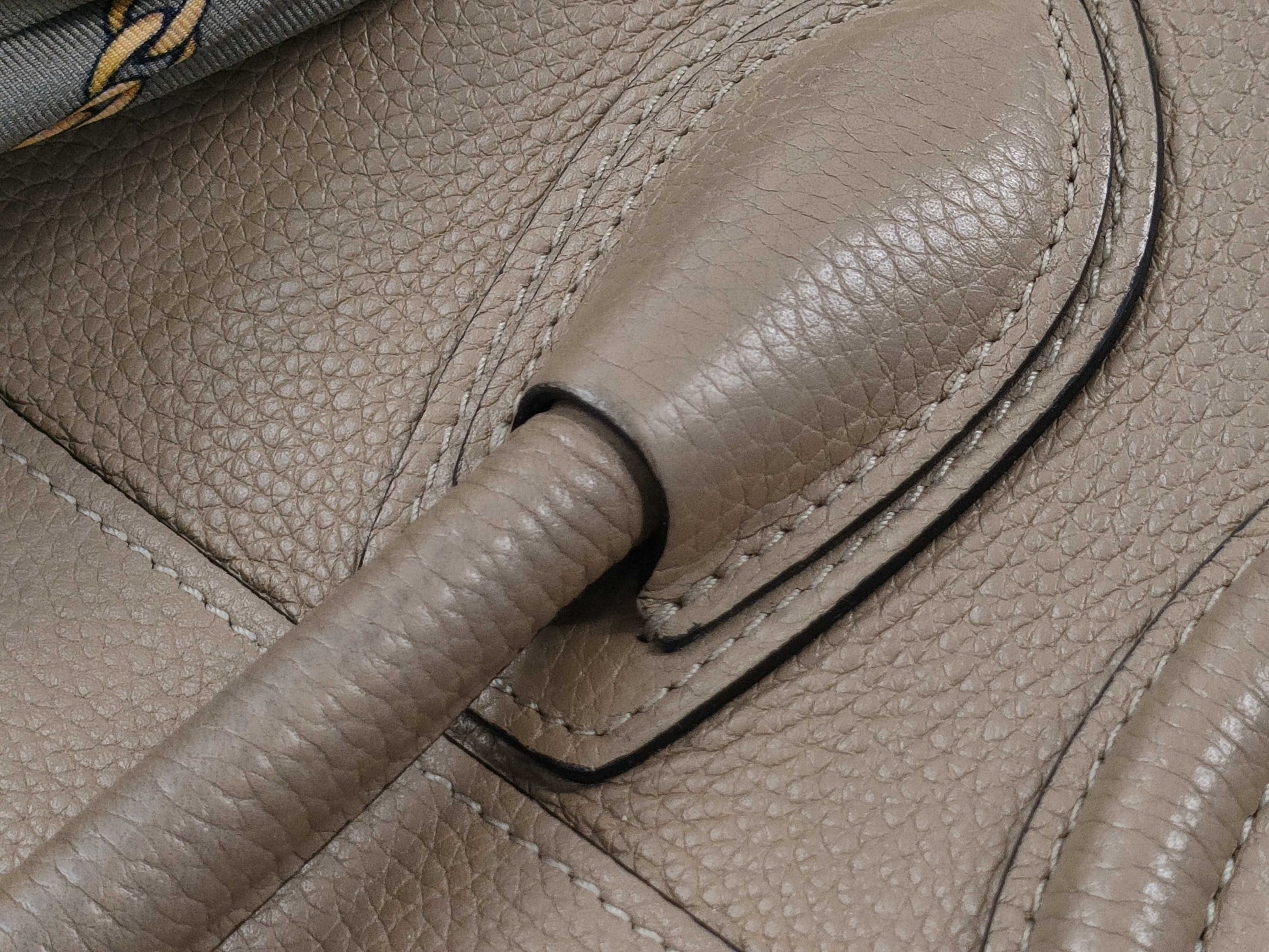 CELINE CE Luggage Micro Beige Handbag