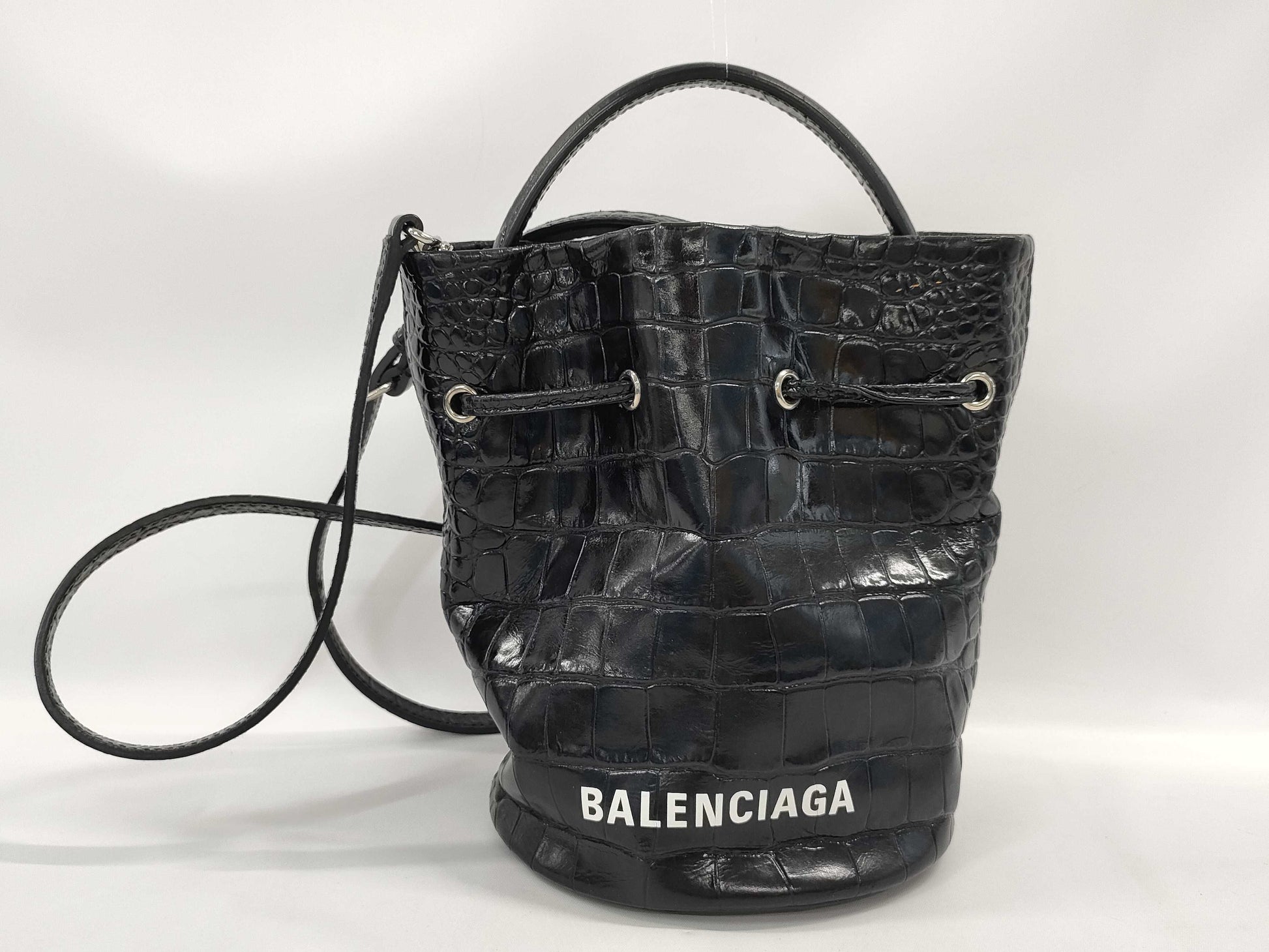 BALENCIAGA B Enamel Bucket Shoulder Bag Purple Shoulder Bag