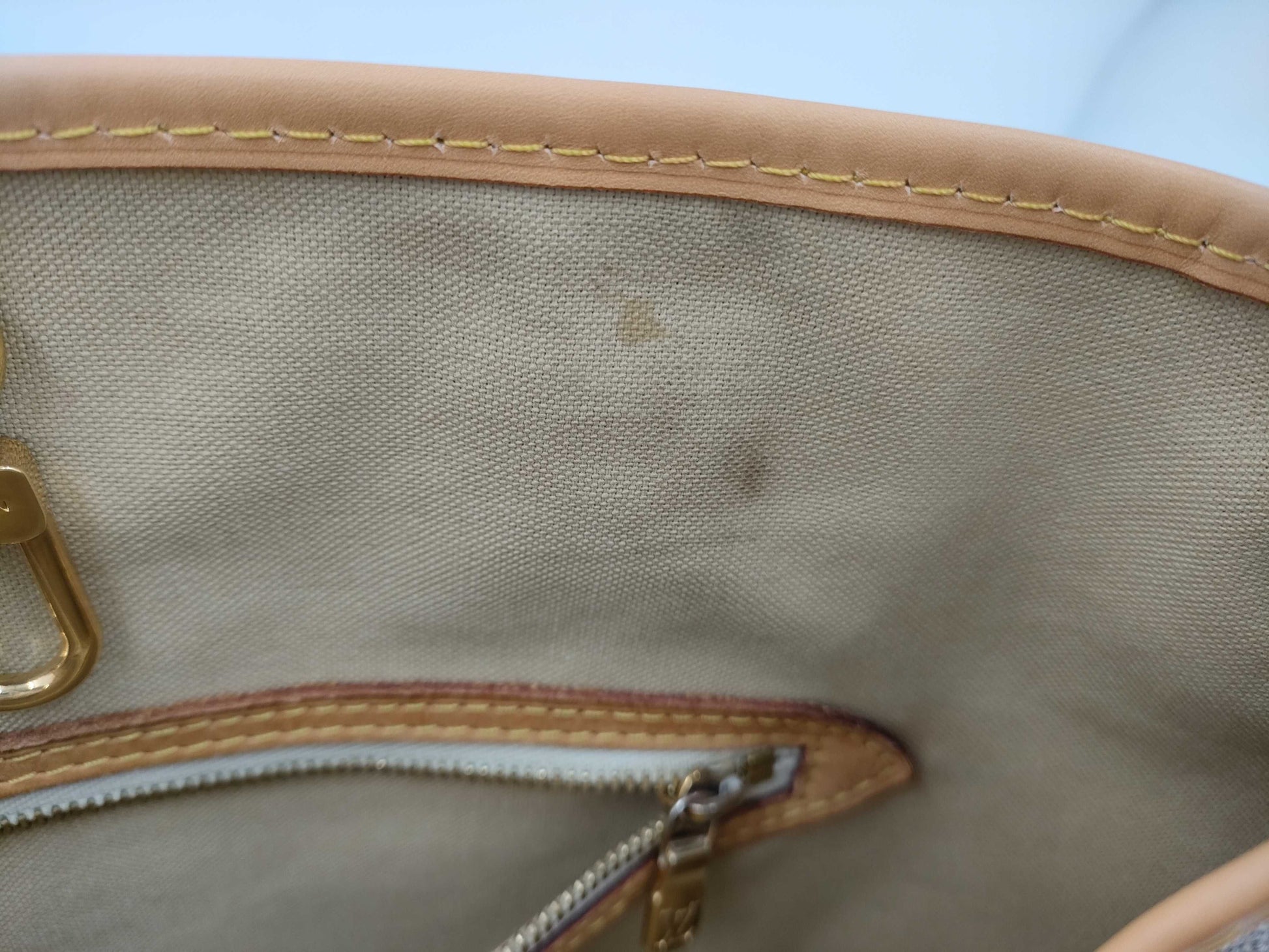 LOUIS VUITTON LV Damier Azur Batignolles Horizontal Handbag
