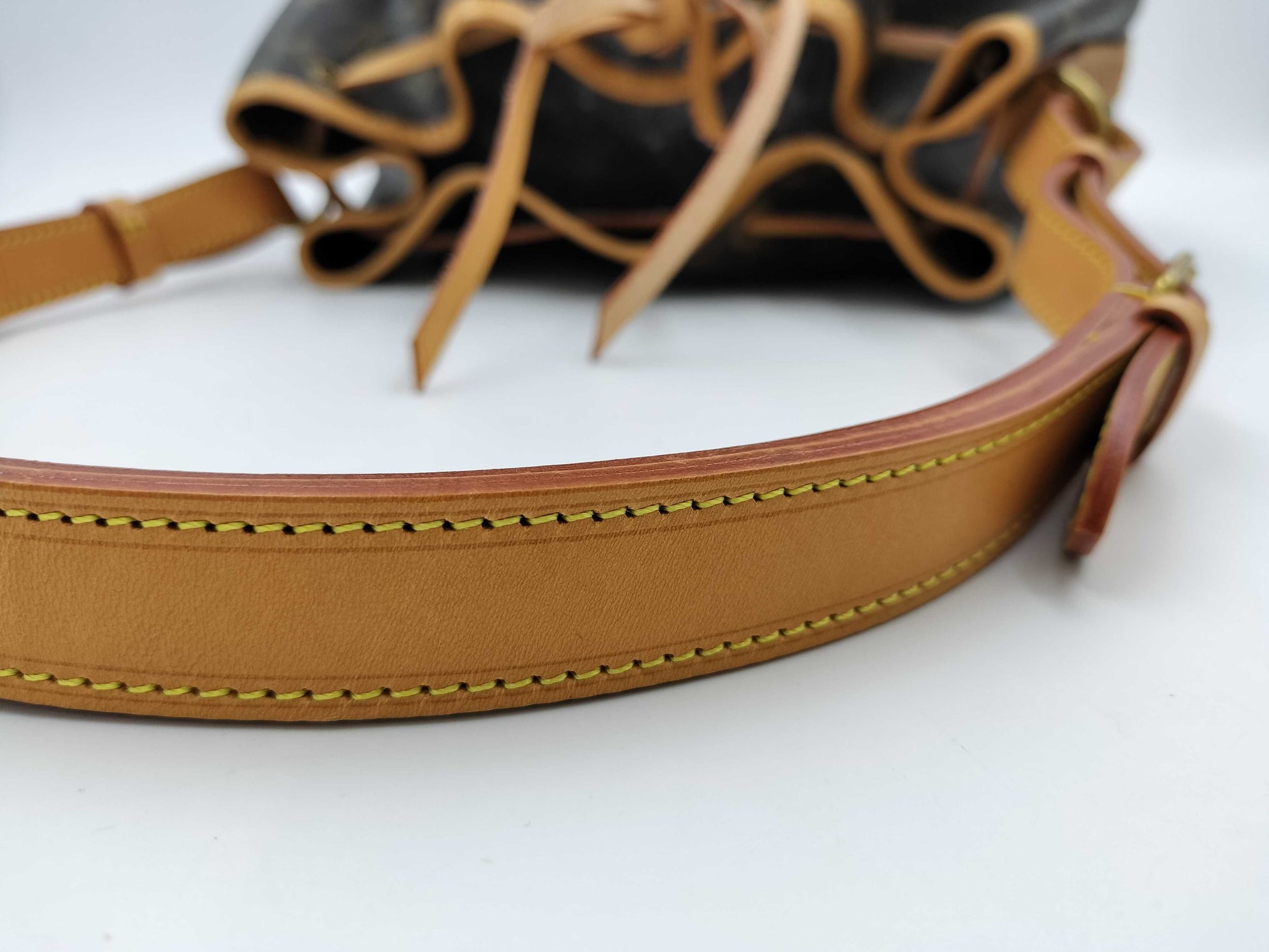 LOUIS VUITTON LV Monogram Noe Shoulder Bag Brown PVC Leather Women's Tote Bag