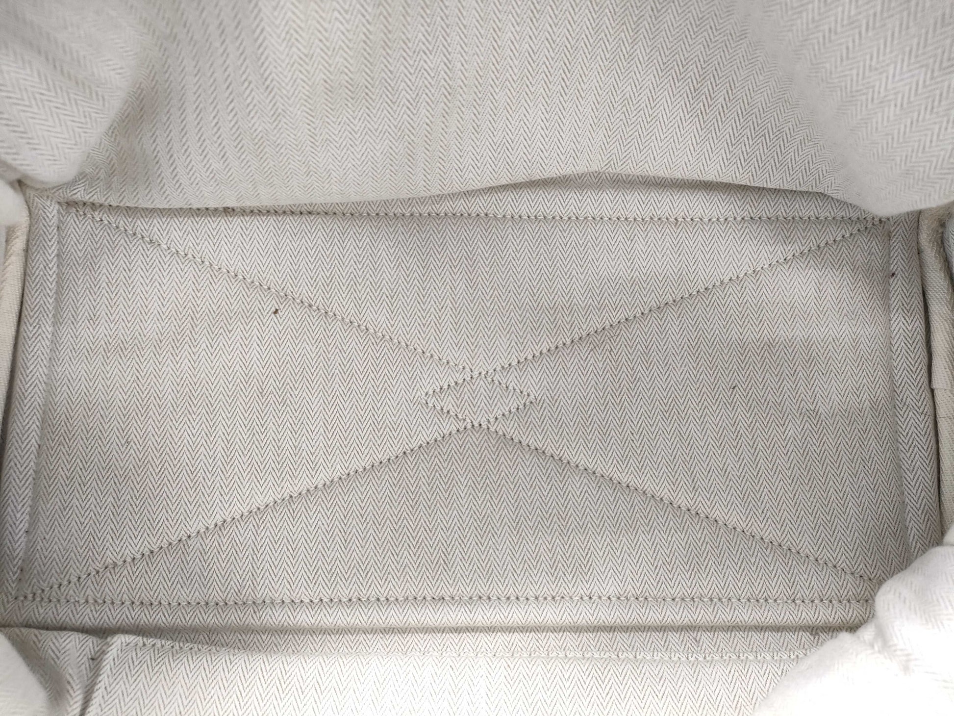 HERMES HERMES Victoria 35 Taurillon Etoupe Tote Bag