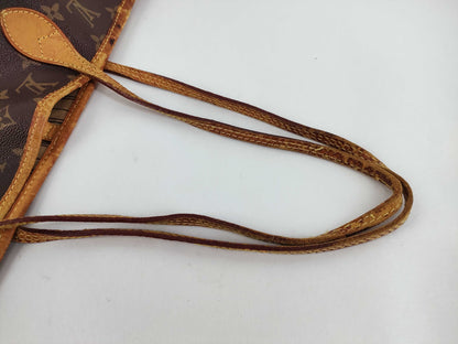 LOUIS VUITTON Monogram Louis Vuitton Tote Bag