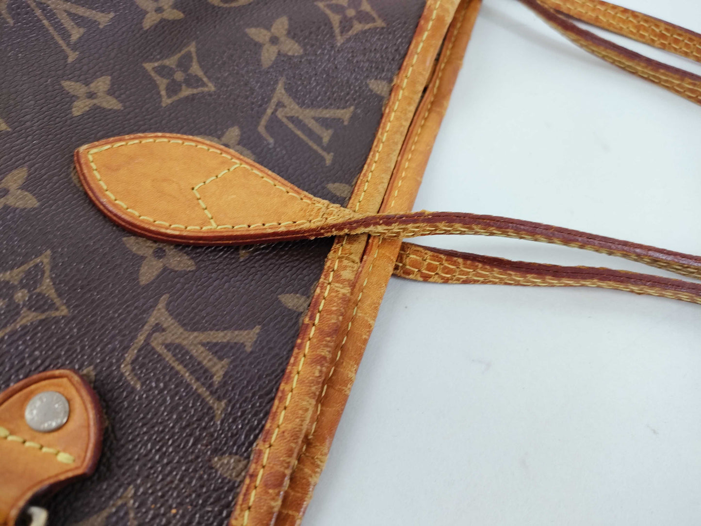 LOUIS VUITTON Monogram Louis Vuitton Tote Bag