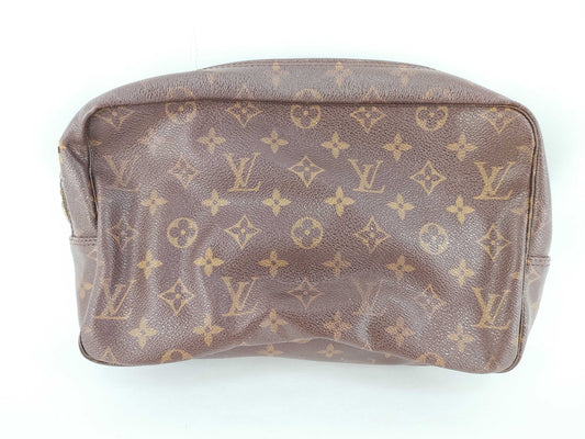 LOUIS VUITTON Monogram Louis Vuitton Pouch