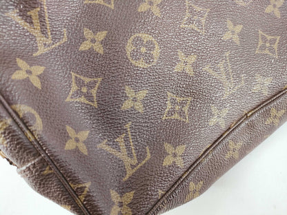 LOUIS VUITTON Monogram Louis Vuitton Pouch