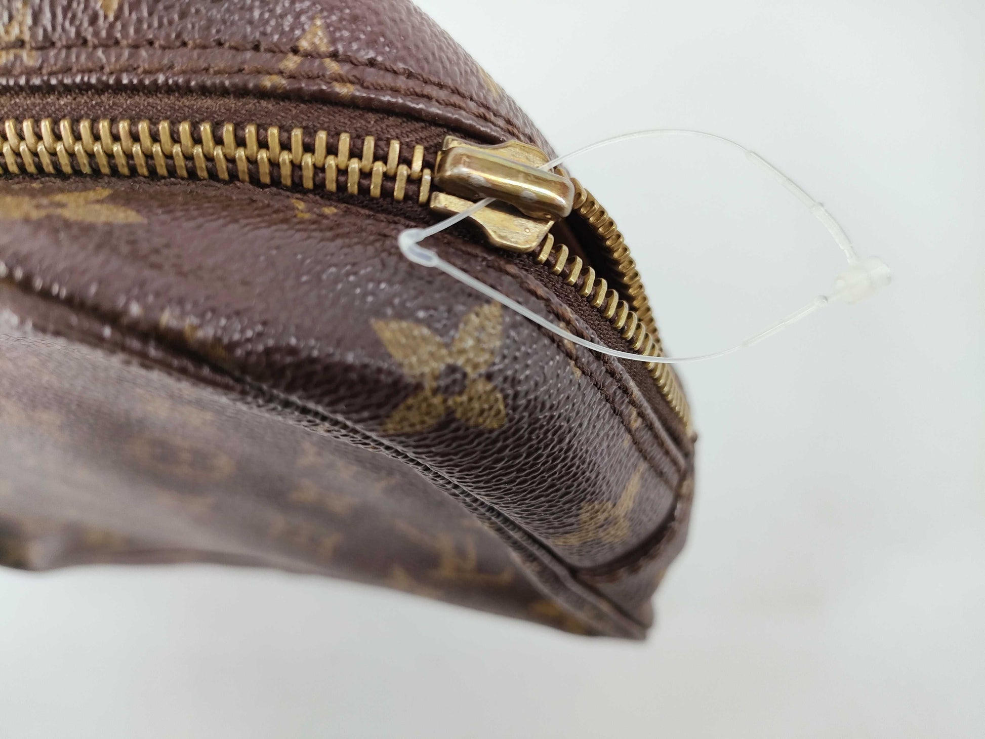 LOUIS VUITTON Monogram Louis Vuitton Pouch