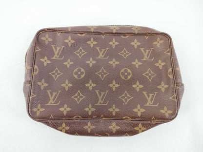 LOUIS VUITTON Monogram Louis Vuitton Pouch