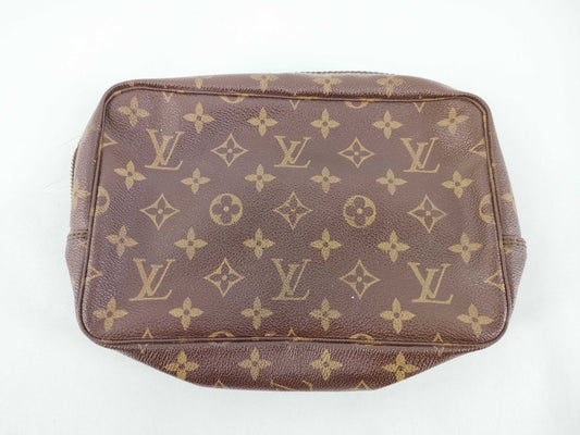 LOUIS VUITTON Monogram Louis Vuitton Pouch