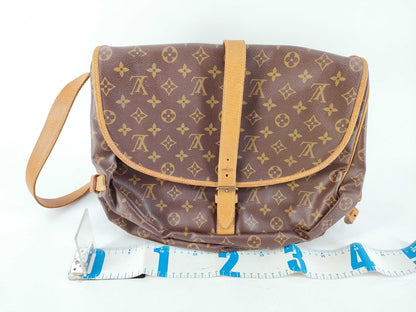 LOUIS VUITTON Monogram Louis Vuitton Shoulder Bag