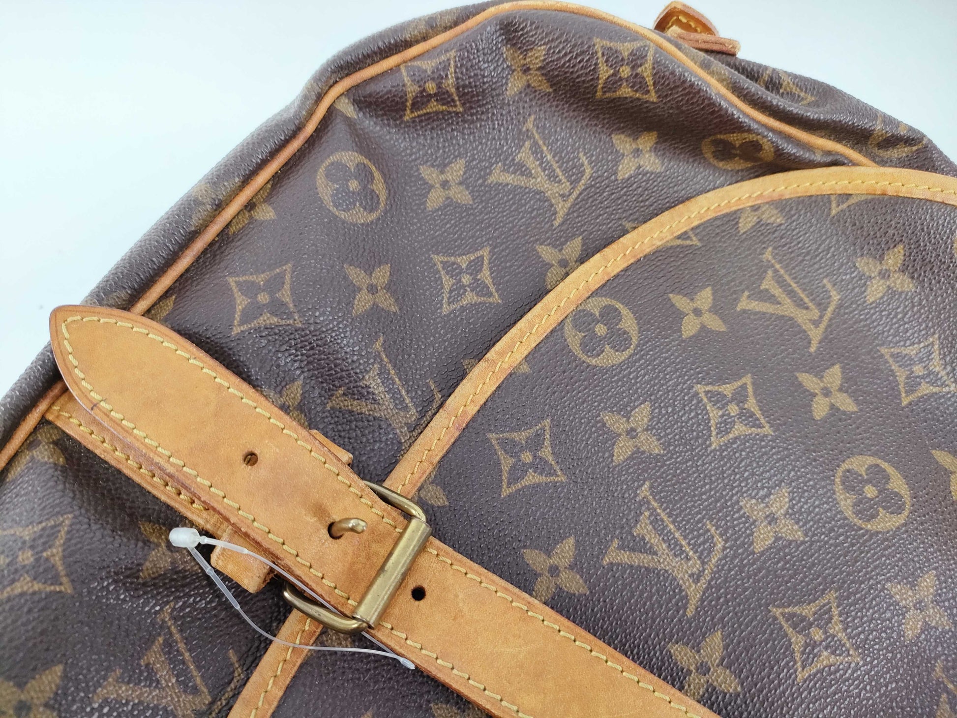 LOUIS VUITTON Monogram Louis Vuitton Shoulder Bag