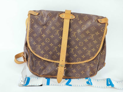 LOUIS VUITTON Monogram Louis Vuitton Shoulder Bag
