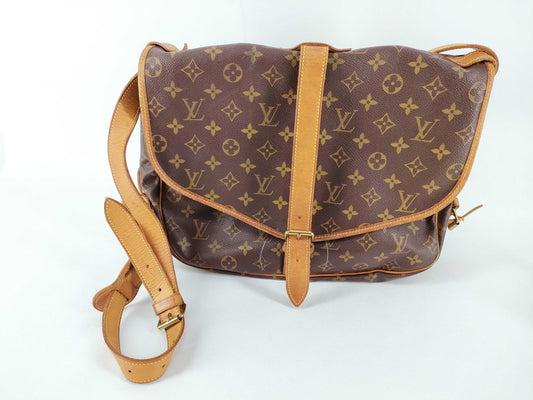 LOUIS VUITTON Monogram Louis Vuitton Shoulder Bag