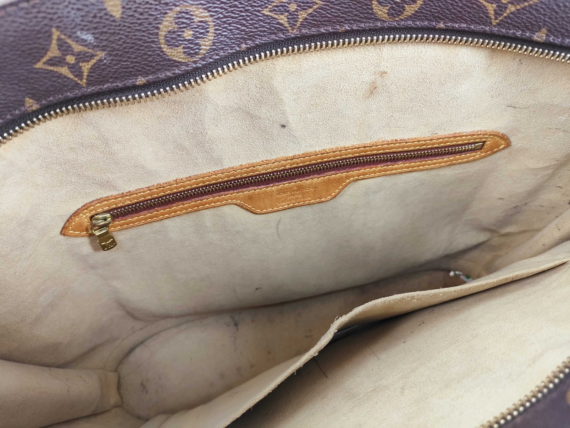 LOUIS VUITTON Monogram Louis Vuitton Tote Bag