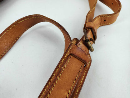 LOUIS VUITTON Monogram Louis Vuitton Shoulder Bag