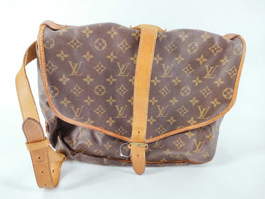 LOUIS VUITTON Monogram Louis Vuitton Shoulder Bag