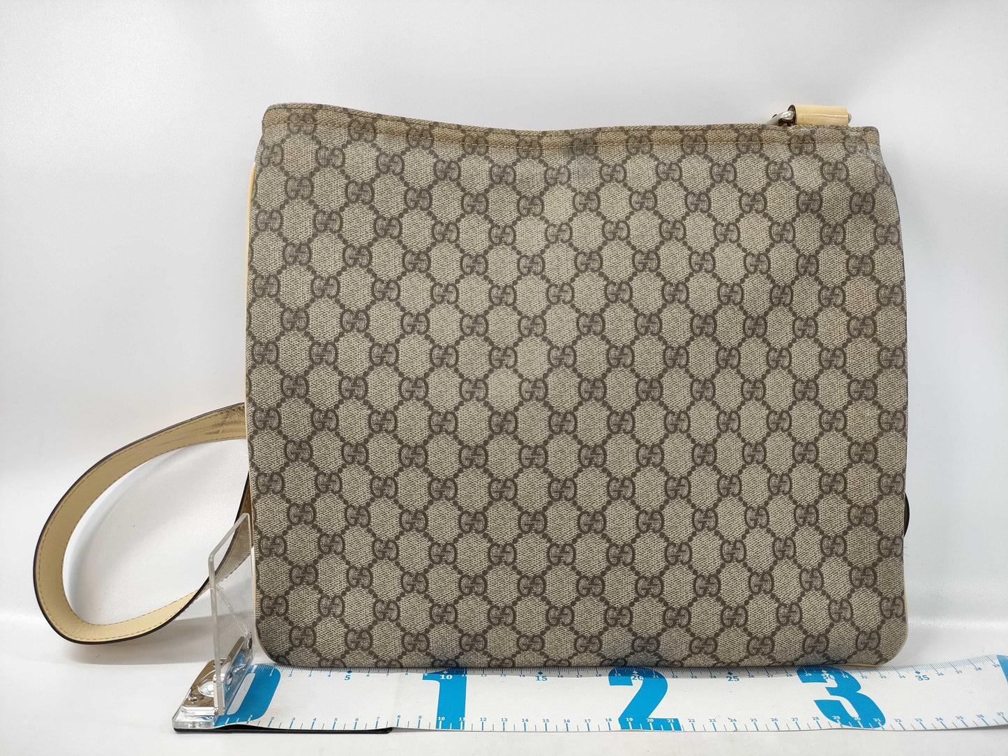 GUCCI GG Supreme Beige Shoulder Bag