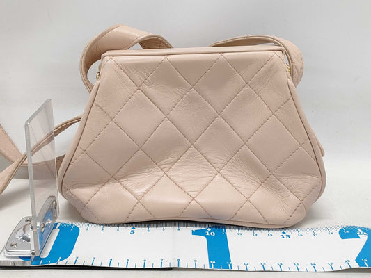 CHANEL Lambskin Clasp Pouch 1994561 Seal Shoulder Bag