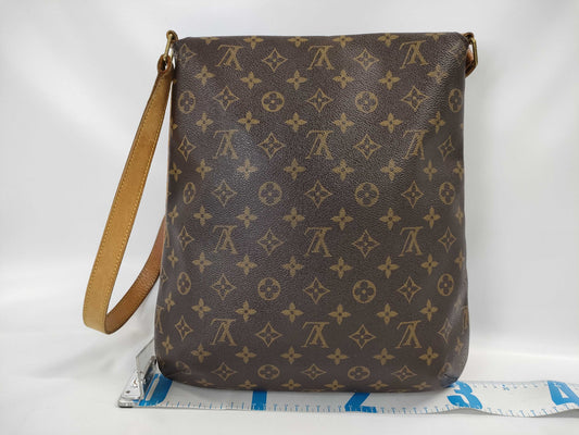 LOUIS VUITTON Musette Shoulder Bag