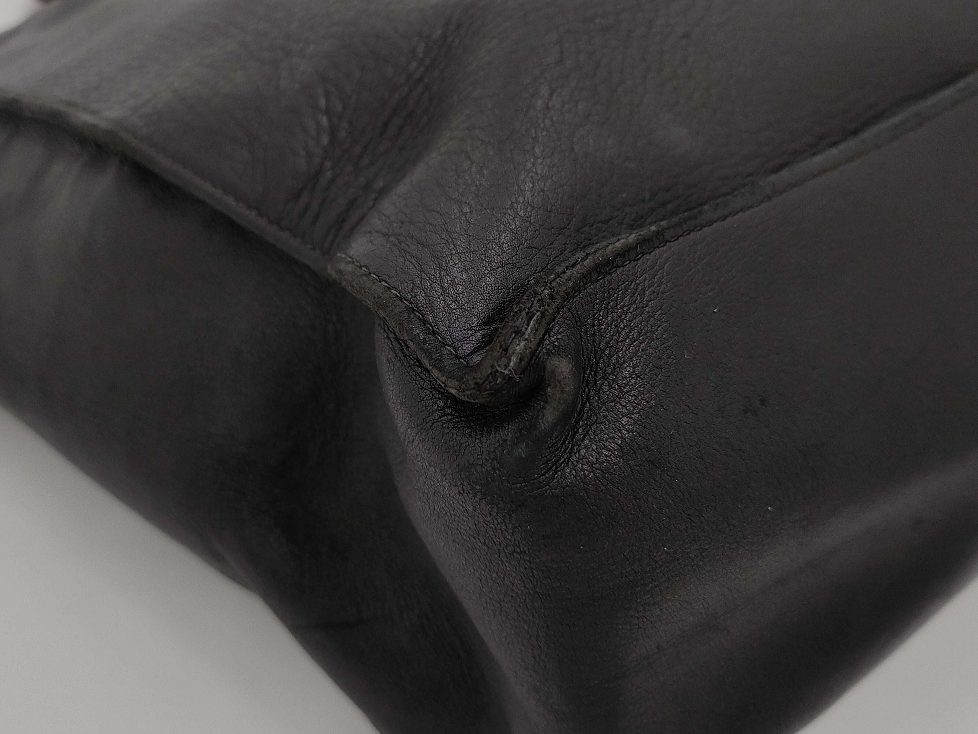 CHANEL CHANEL Leather Chain Shoulder Tote Bag with Large Coco Mark