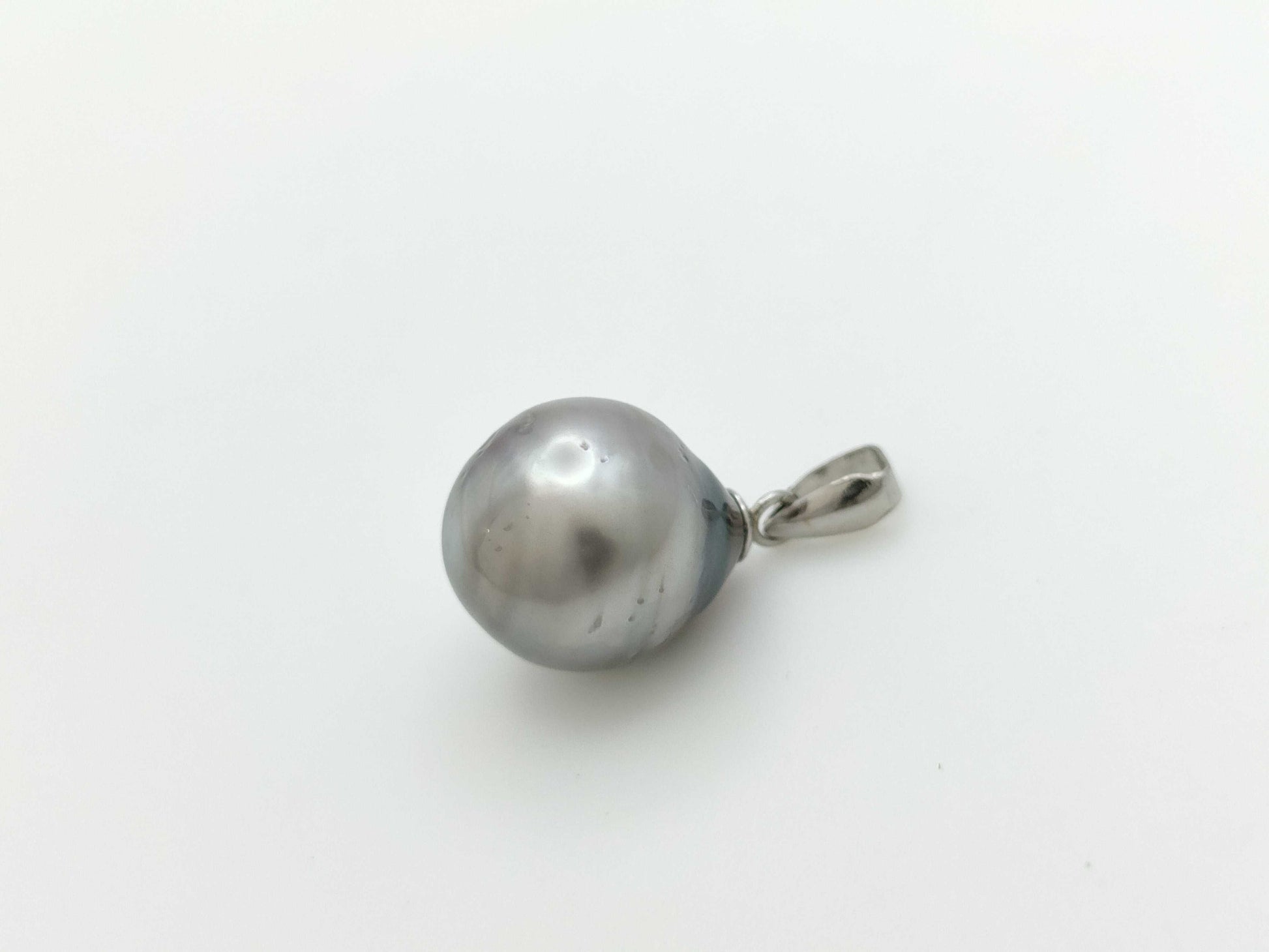 Black South Sea Pearl Pendant Top, Approx. 10.5mm Diameter, PT850, 1.8g 